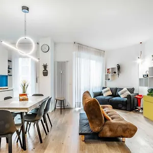 Appartamento Cozy San Siro-duomo Netflix & Design, Milano
