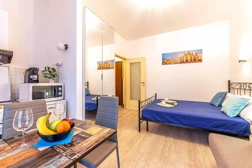 San Siro A 5 Minuti Casetta Dietro Allo Stadio Milan Apartment
